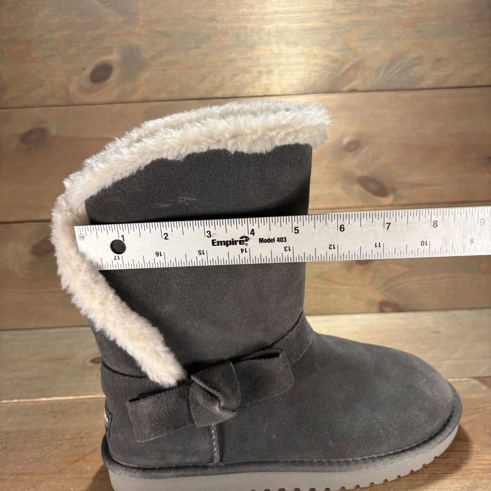 Koolaburra pre owned